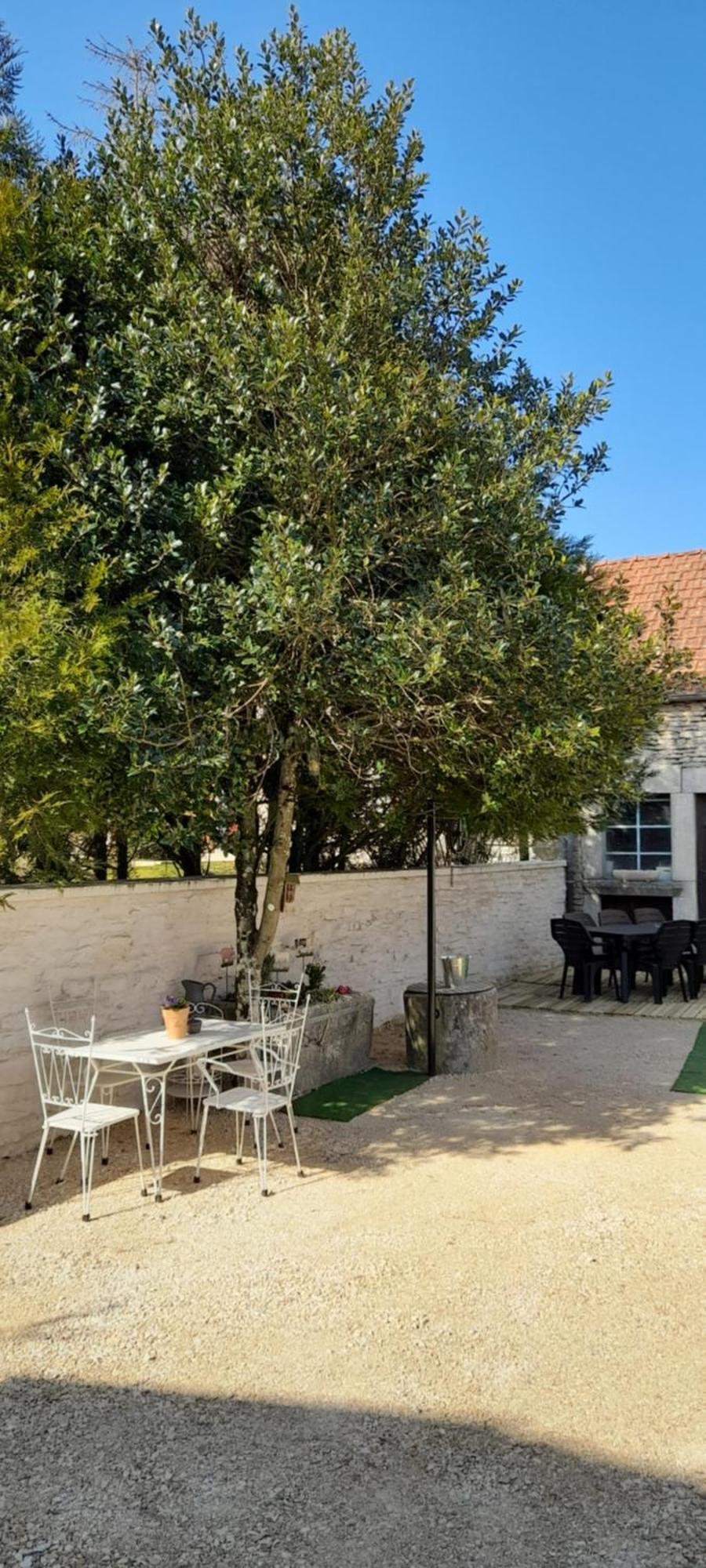 Gite Et Spa 21 Savigny-le-Sec Екстер'єр фото